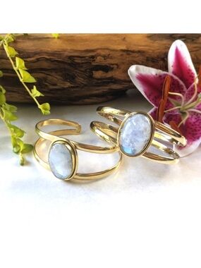 NWT Baizaar Moonstone Cabochon Brass Cuff